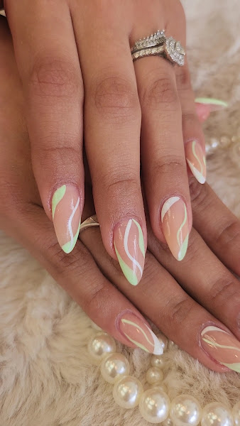 Dr Nails and Spa 2