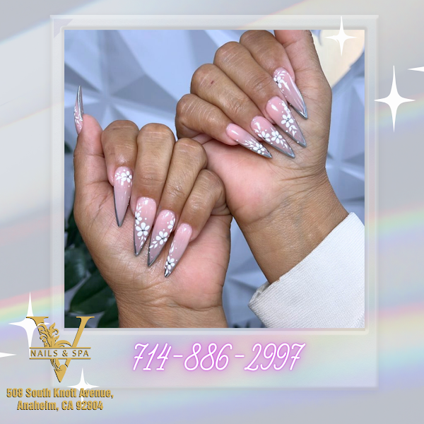 V Nails & Spa 4