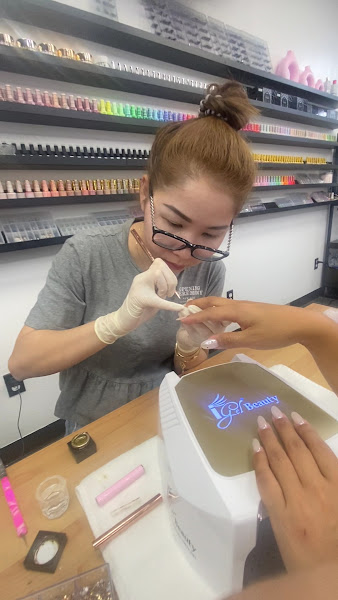 Trendy Nails & Spa 2