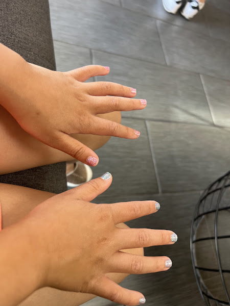 Trendy Nails & Spa 3