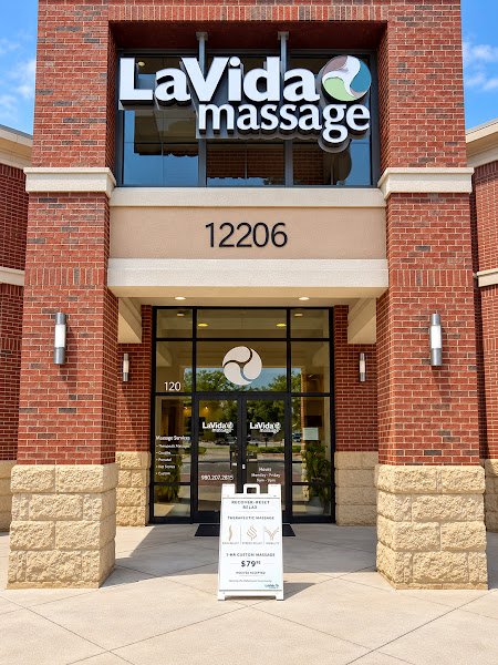 LaVida Massage of Ballantyne 5