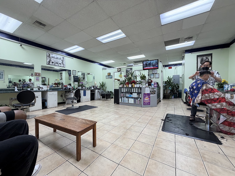 T & H Hair Salon 3