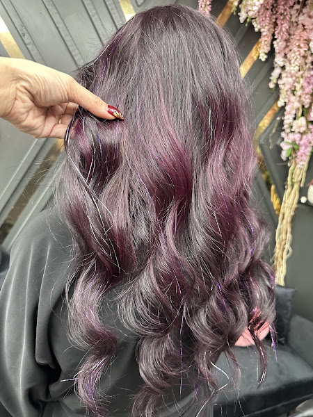 The Peachy Parlor 3