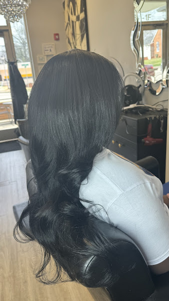 Charlie's Angels Beauty Bar 4