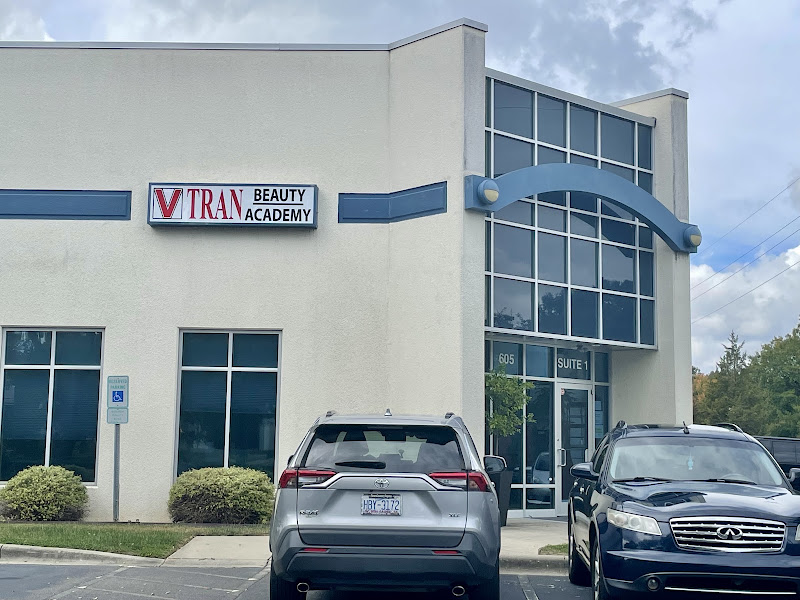 V Tran Beauty Academy 4