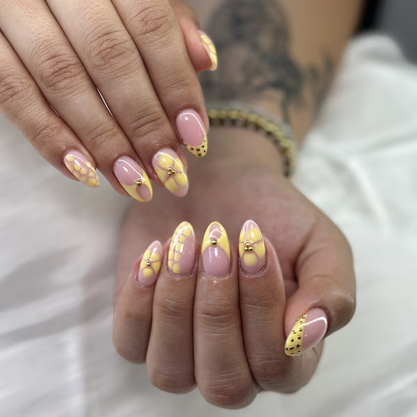 Lumina Nails Lounge 4