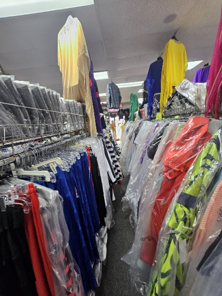 Fashion Warehouse 4