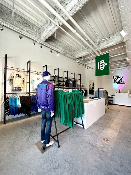 704 Shop 5