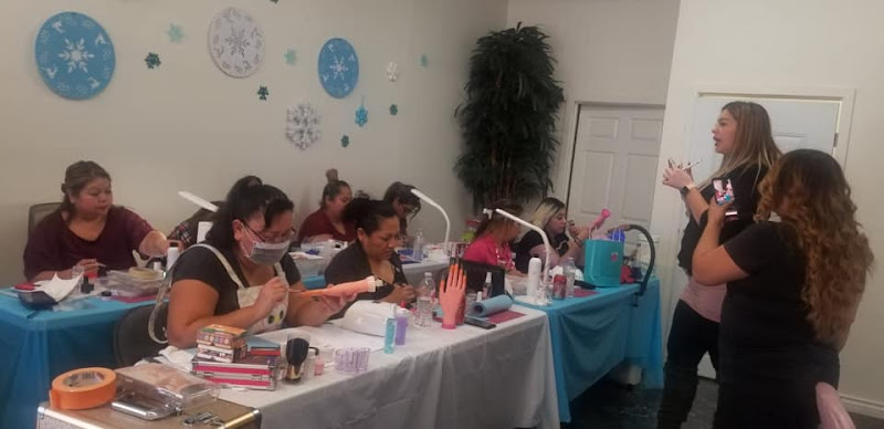 Latinas Nail Studio 3