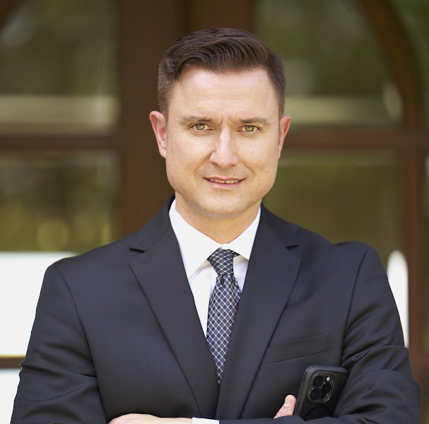 Wojtek Lachowski - YourLKNhouse - brokered by eXp Realty 2