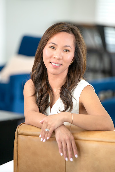 Jennie Thuy Dinh Realtor 1