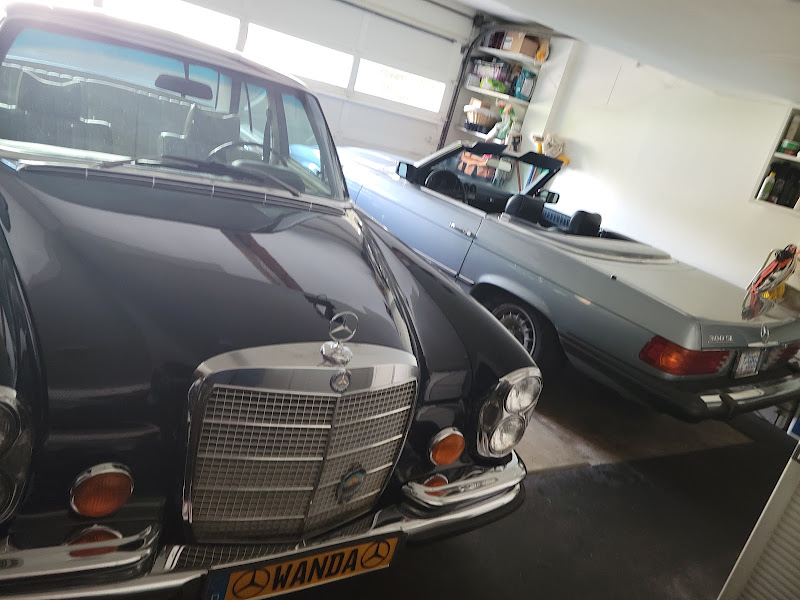 The Neighborhood Garage 4