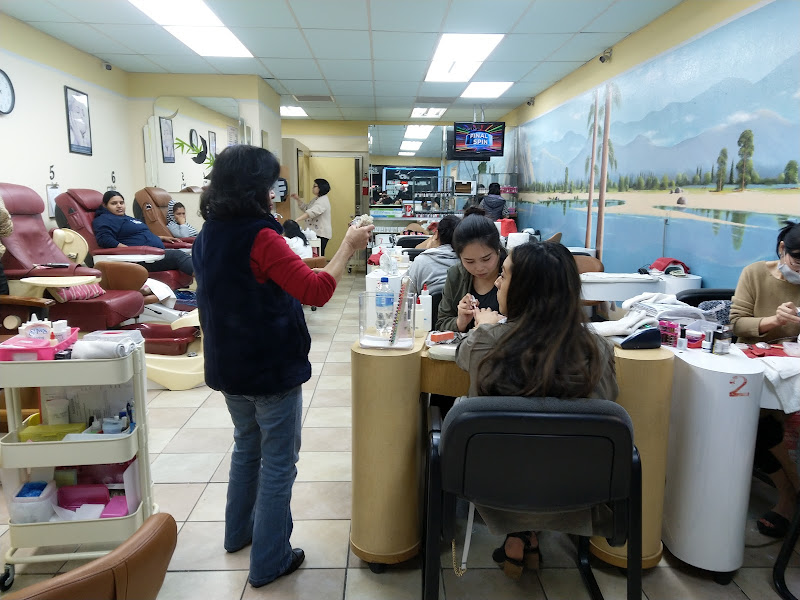 Nails Club 4