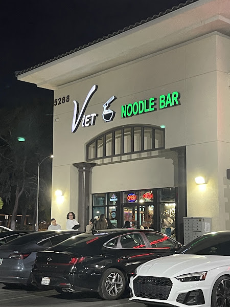 Viet Noodle Bar 2