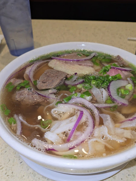 Pho Saigon 8 3