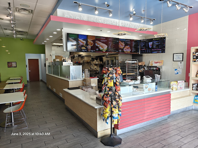 Lee's Sandwiches