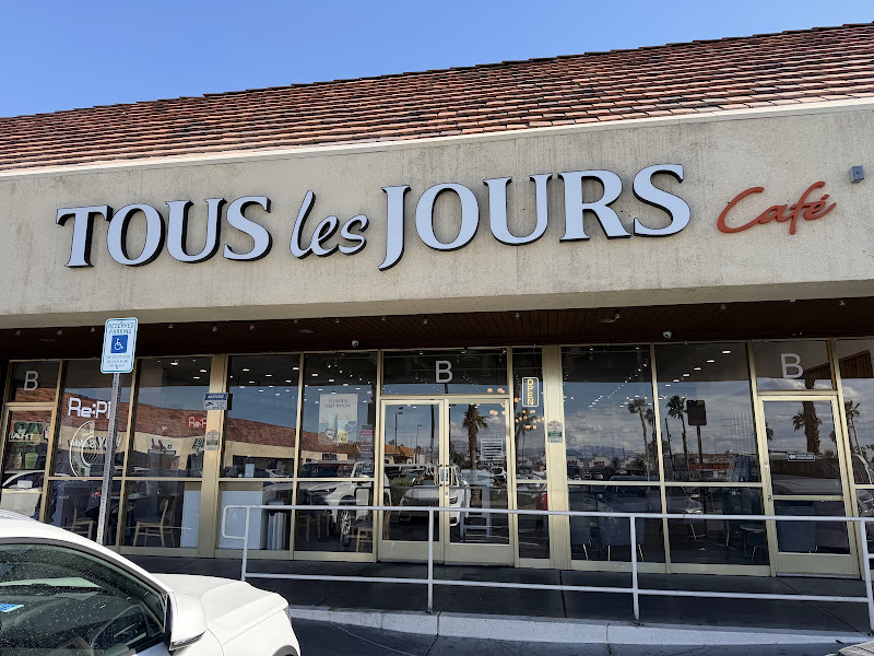 Tous Les Jours Cafe