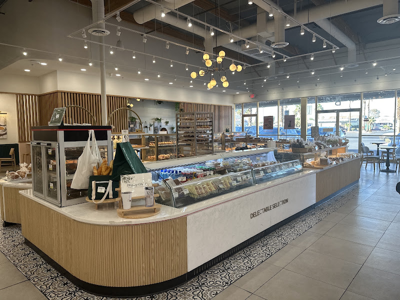 Tous Les Jours Cafe 4