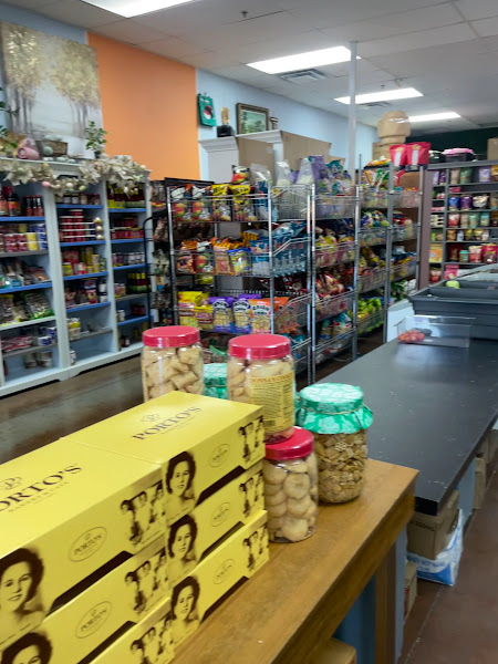 Lola's Asian Pantry 3