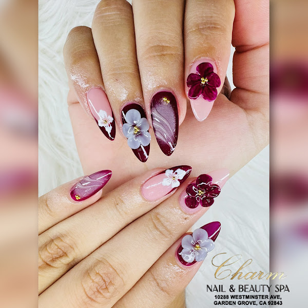 CHARM - Nail & Beauty Spa 4