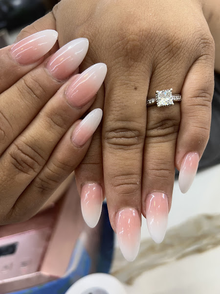 Diva Nails 3