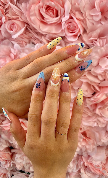 Blooming nails and spa 3