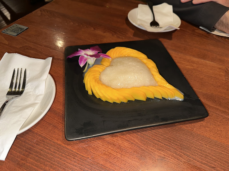 Pin Kaow Thai Restaurant Rainbow 5