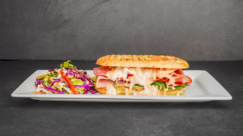 Island Deli and Smoothie Bar 4