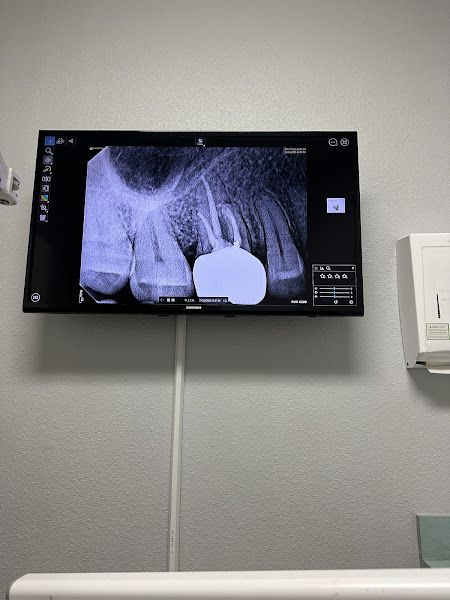 MY Dental Center 3