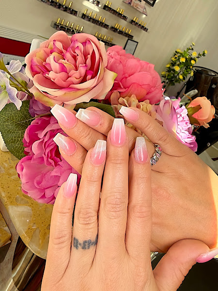 T Nails & Spa 5