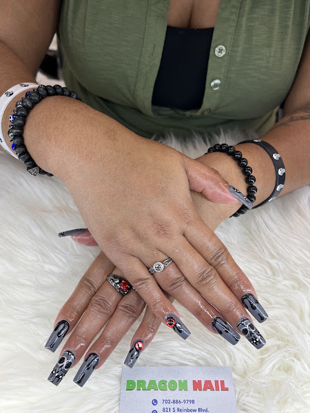Sphere Nails Bar
