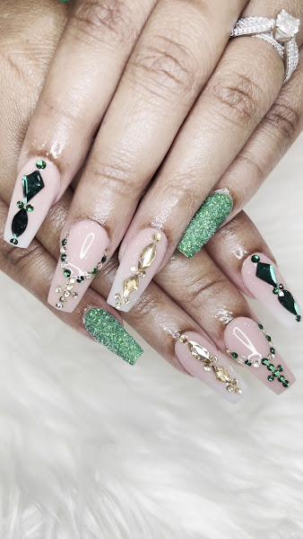 Diamond Nail Lounge – formerly Vegas Nail Spa 3