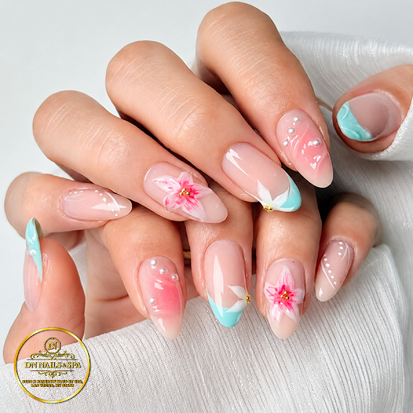 DN Nails & Spa 4