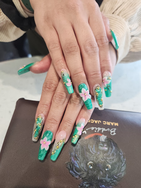 Vanity Nails & Spa 5