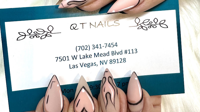 QT Nails