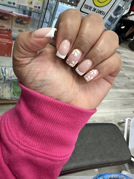 QT Nails 4