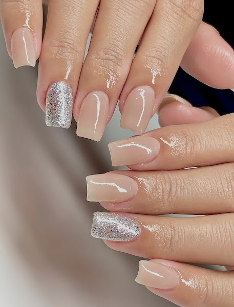 Bee Nails (15% Off New Customers) 4
