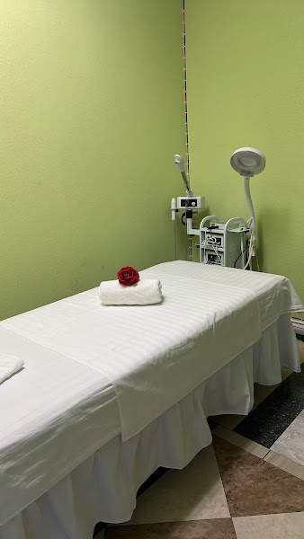 Happy Trails Day Spa - Massage near Las Vegas, Asian Massage 3