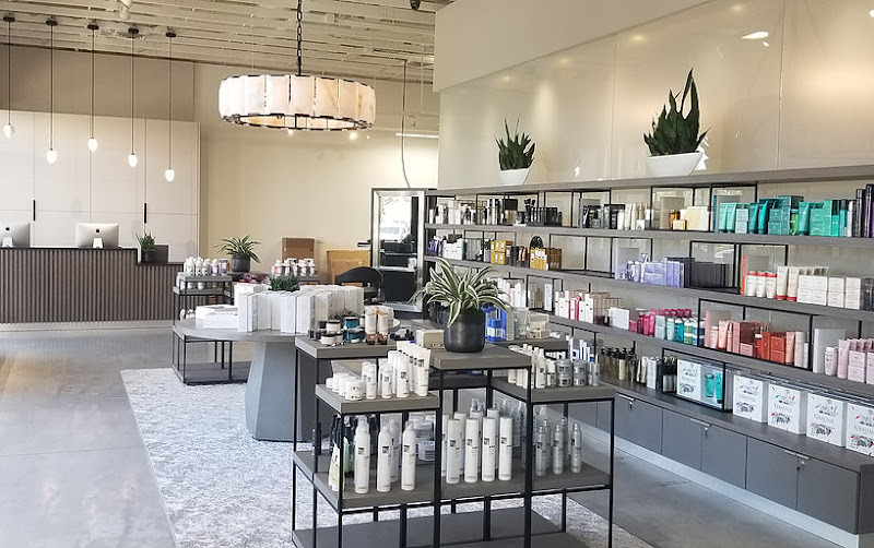 Square Salon + 2