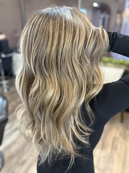 Salon La' Shae 4
