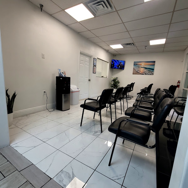 ALBA FAMILY CLINIC - Clinica Medica Latina Las Vegas NV 5