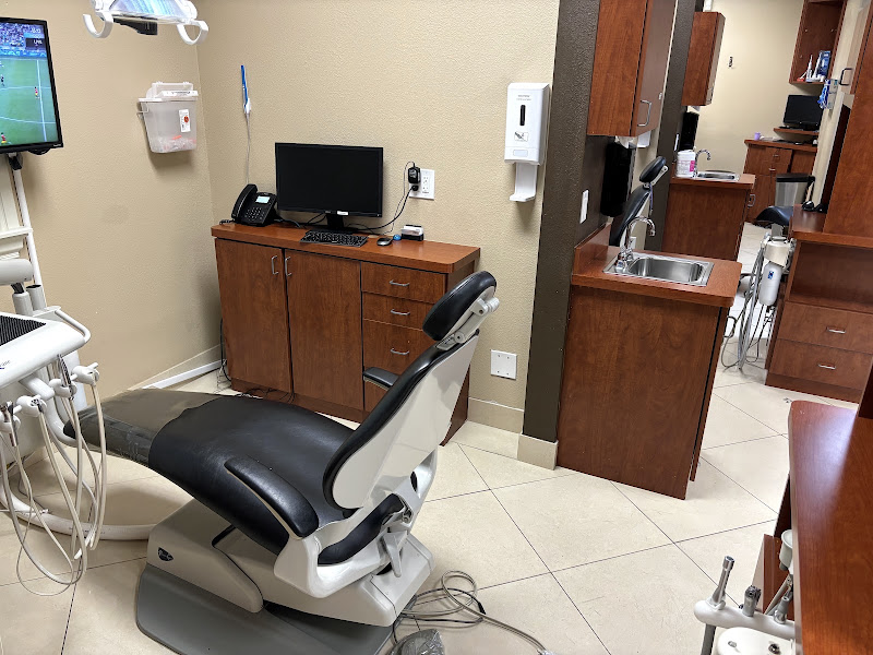 Happy Dental 4