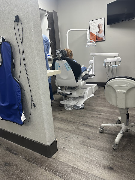 Absolute Dental - Maryland Pkwy 4