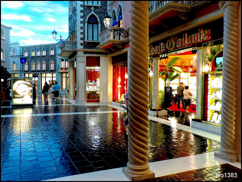 The Venetian Gift Shop 2