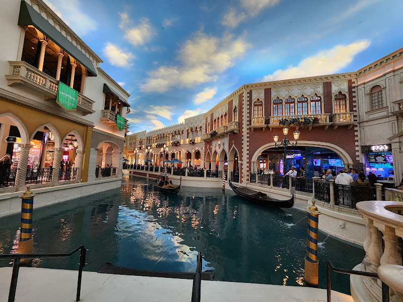 The Venetian Gift Shop 5
