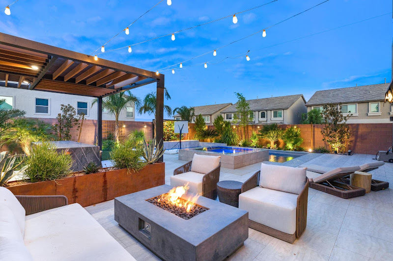 Tu Mai | Realtor | Huntington & Ellis, A Real Estate Agency 3