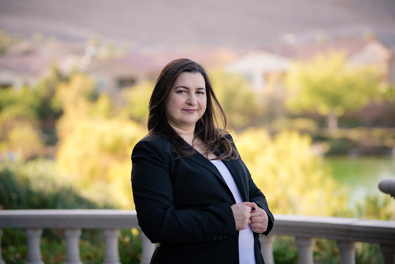 Tina Encheva| Las Vegas REALTOR®|Rightsizing Specialist 2