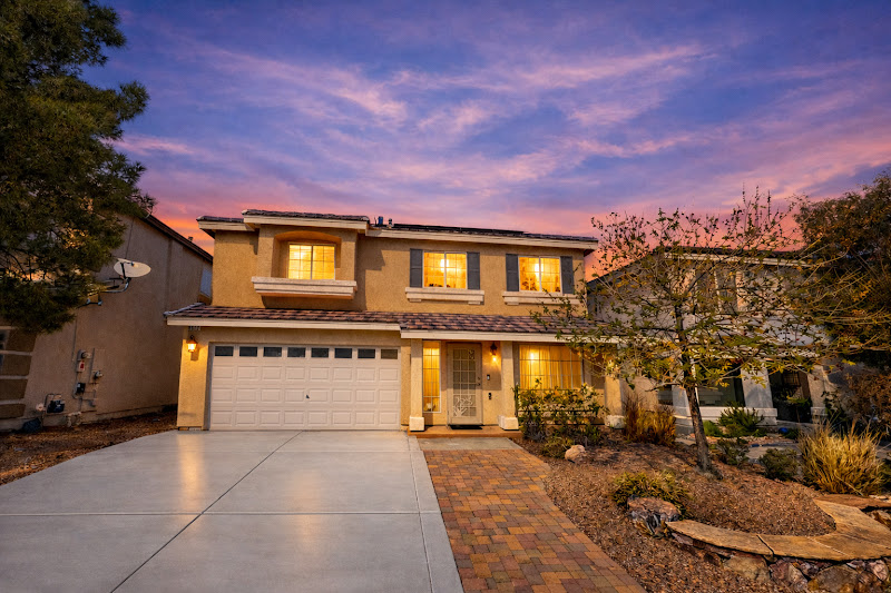 Tina Encheva| Las Vegas REALTOR®|Rightsizing Specialist 4