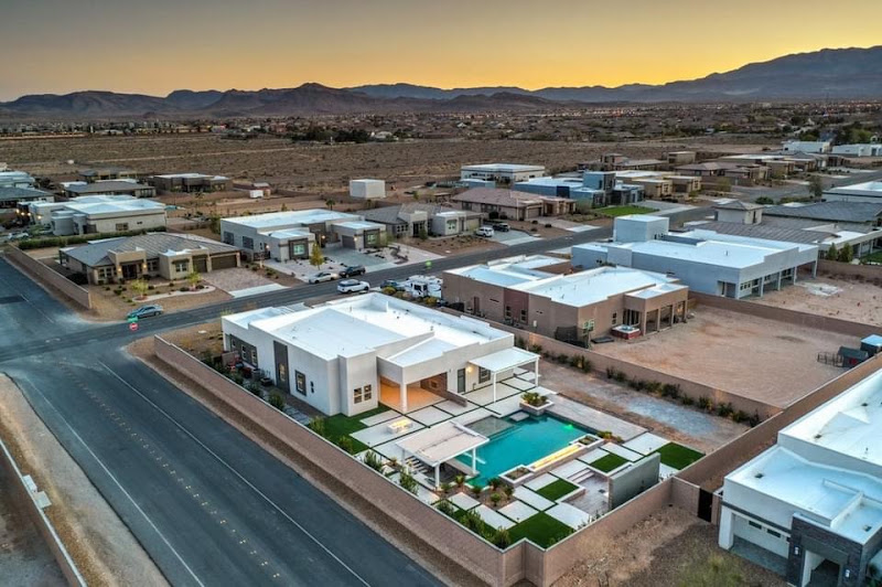 The Snyder Team - REAL Broker LLC 5