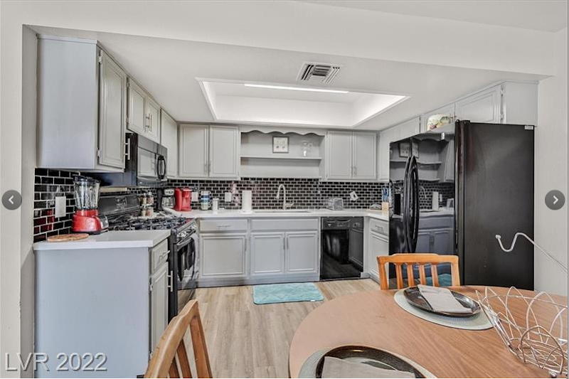 Agente De Bienes Raices Las Vegas - JESUS TOSCANO - Realty Executives Of SNV Lic#S.0185076 4